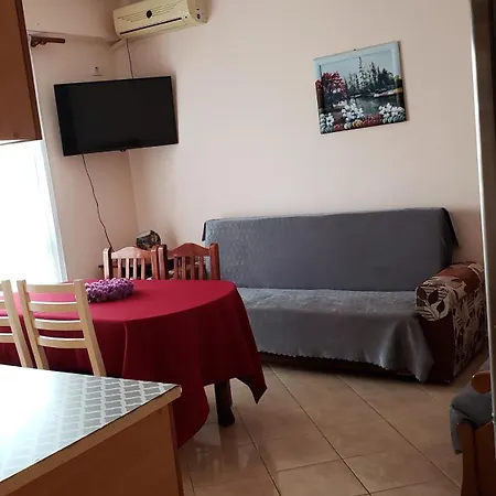 Apartament Greta's Wlora